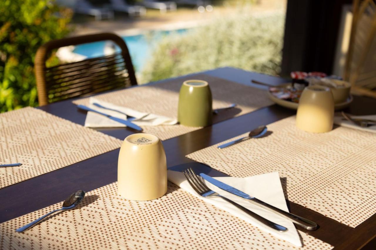 Hotel Domaine Les Sources De 3*